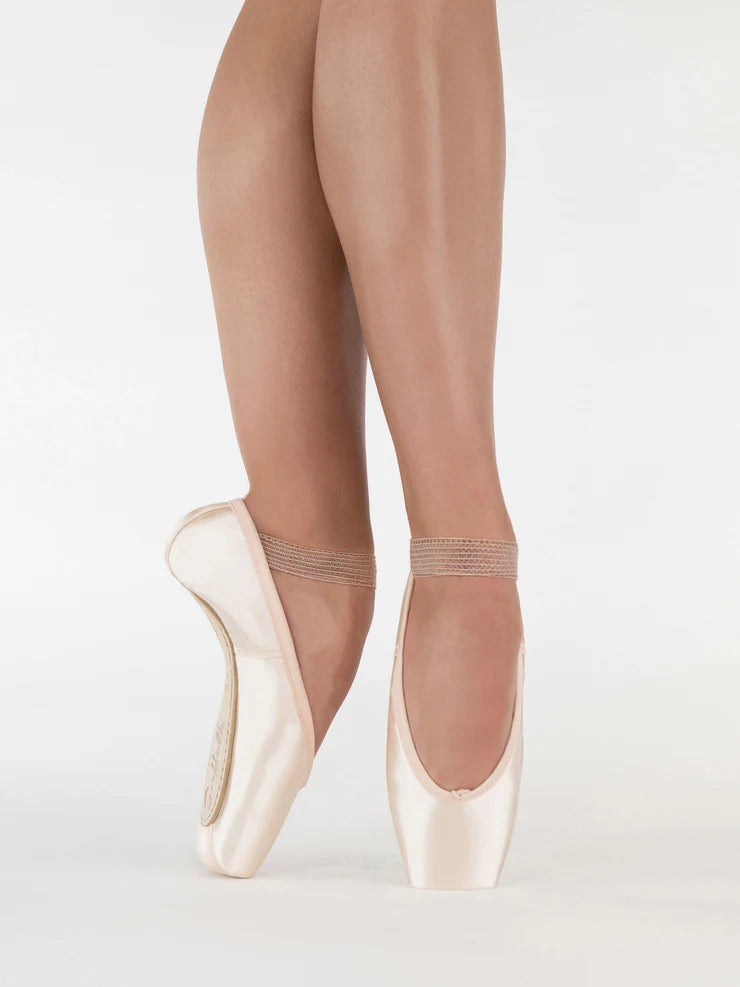 The Solo Pointe Shoe by Suffolk