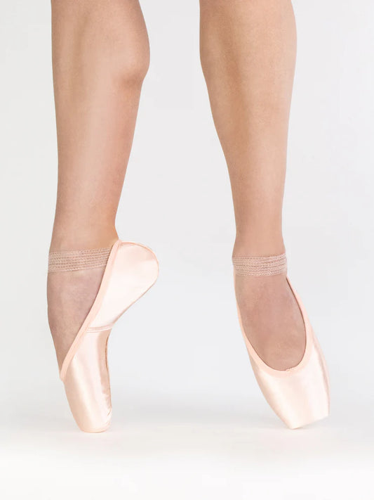 Somerset Pointe Shoes by Suffolk